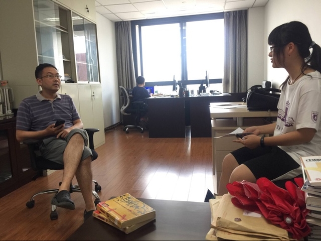072910胡老师接受采访