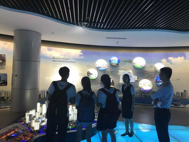 072620图片8浦东金融行业采访