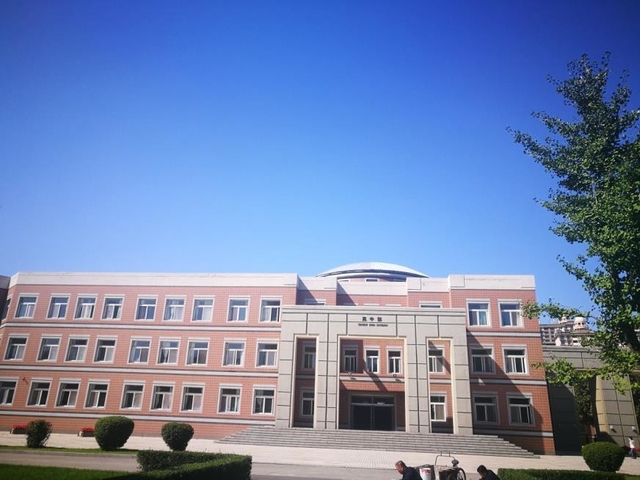 东北育才学校