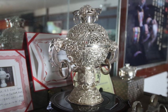 081603